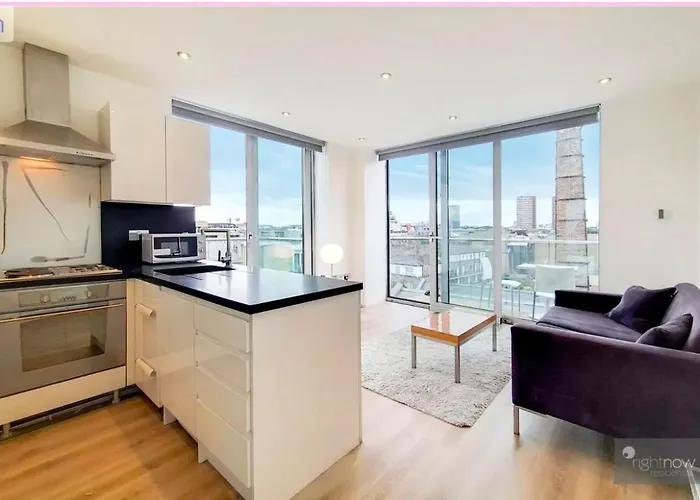 Stunning Views Of The Shard And London